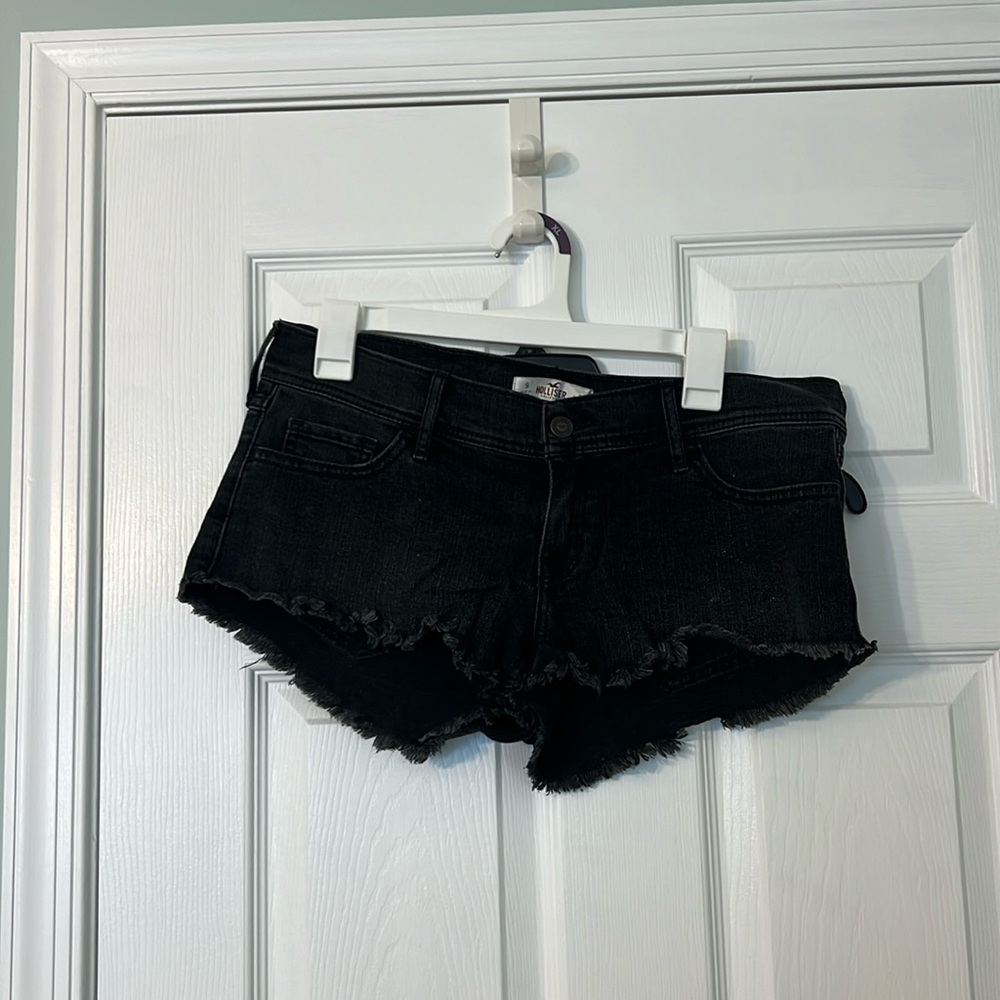 Black Hollister short denim shorts